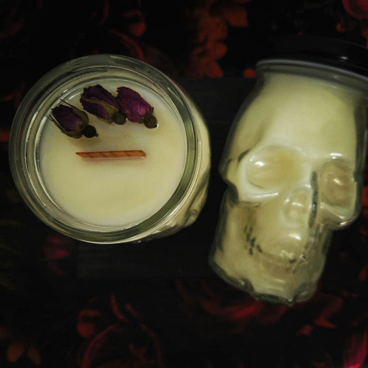 Memento Mori Skull Candle